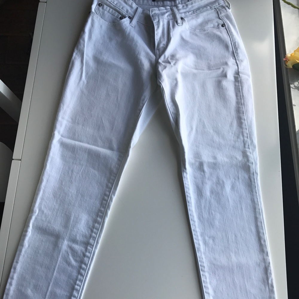 White never worn Levi jeans